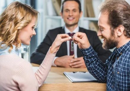 Trusted Business and Real Estate Lawyer for Corporate Deals