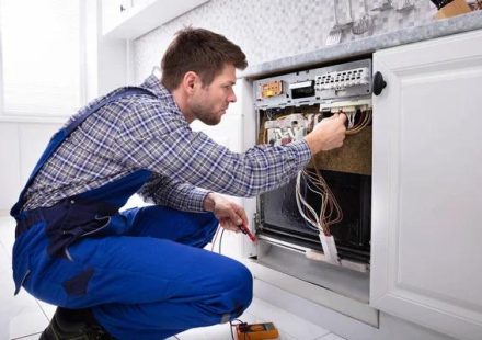 Signs and Solutions How Refrigerant Leaks Affect Air Conditioning System Efficiency