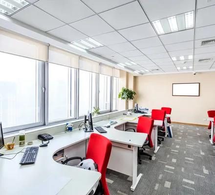 How Custom Office Furniture Near Me Improves Productivity and Comfort