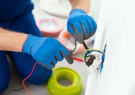 Finding a Trusted Electrician Near Me for Home Electrical Needs