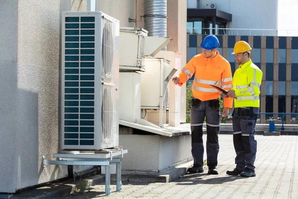 Important Signs Your Tarzana AC System May Need Professional Attention