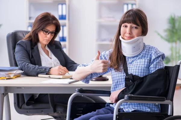 Steps to Take Before Meeting a car accident lawyer